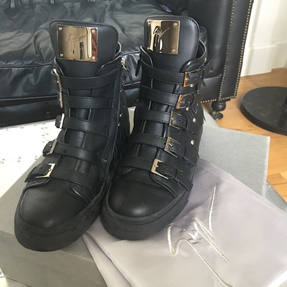 Giuseppe Zanotti Black Fringe Studded sneakers - Picture 4 of 13